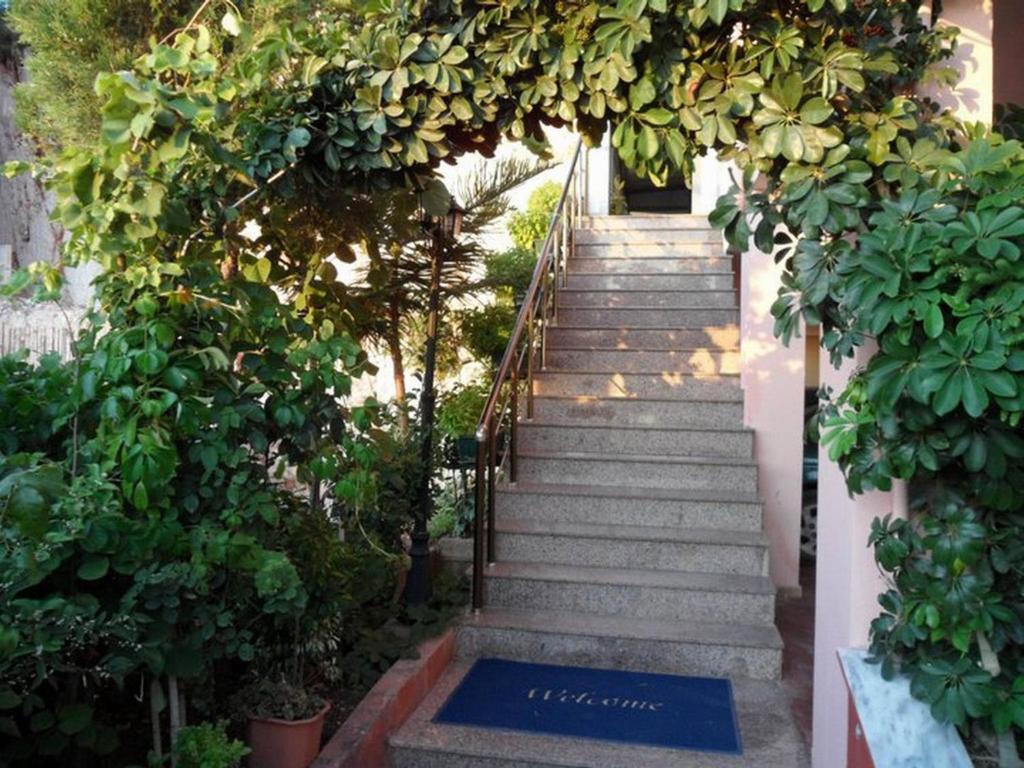 Helia Seaside Hotel Sarandë Exterior foto